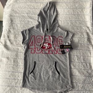 NFL 49ers Logo Hooded Gray Short-sleeve Sweatshirt